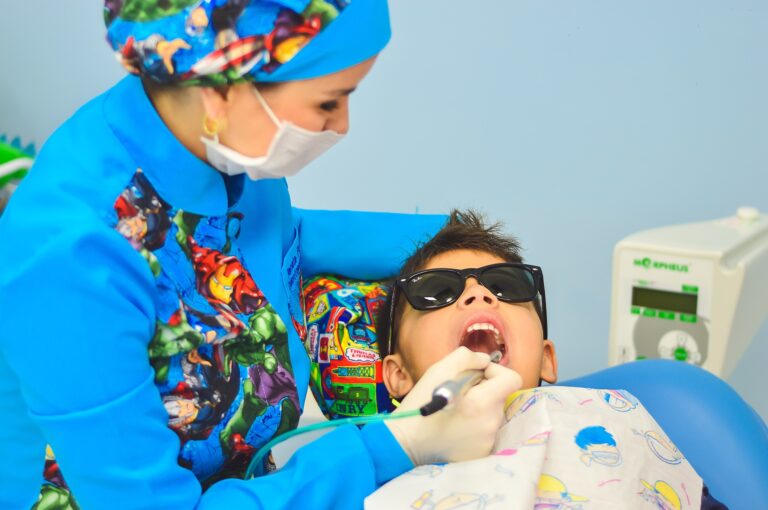 Sedación infantil en el dentista, ¿cuándo es necesario?